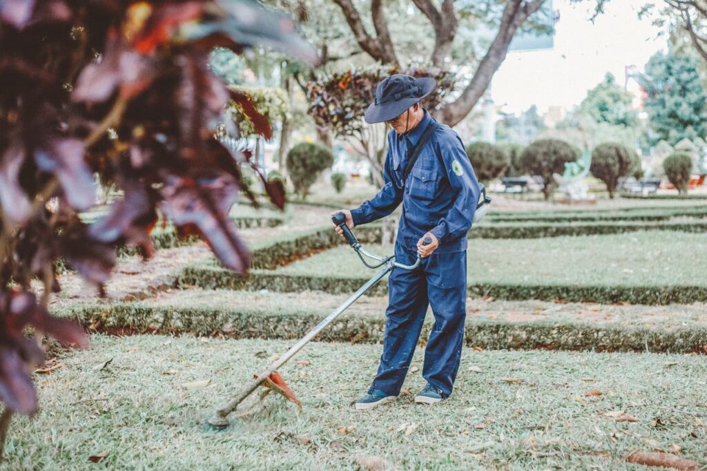 Waarom het het waard is om een professionele tuinman in te huren